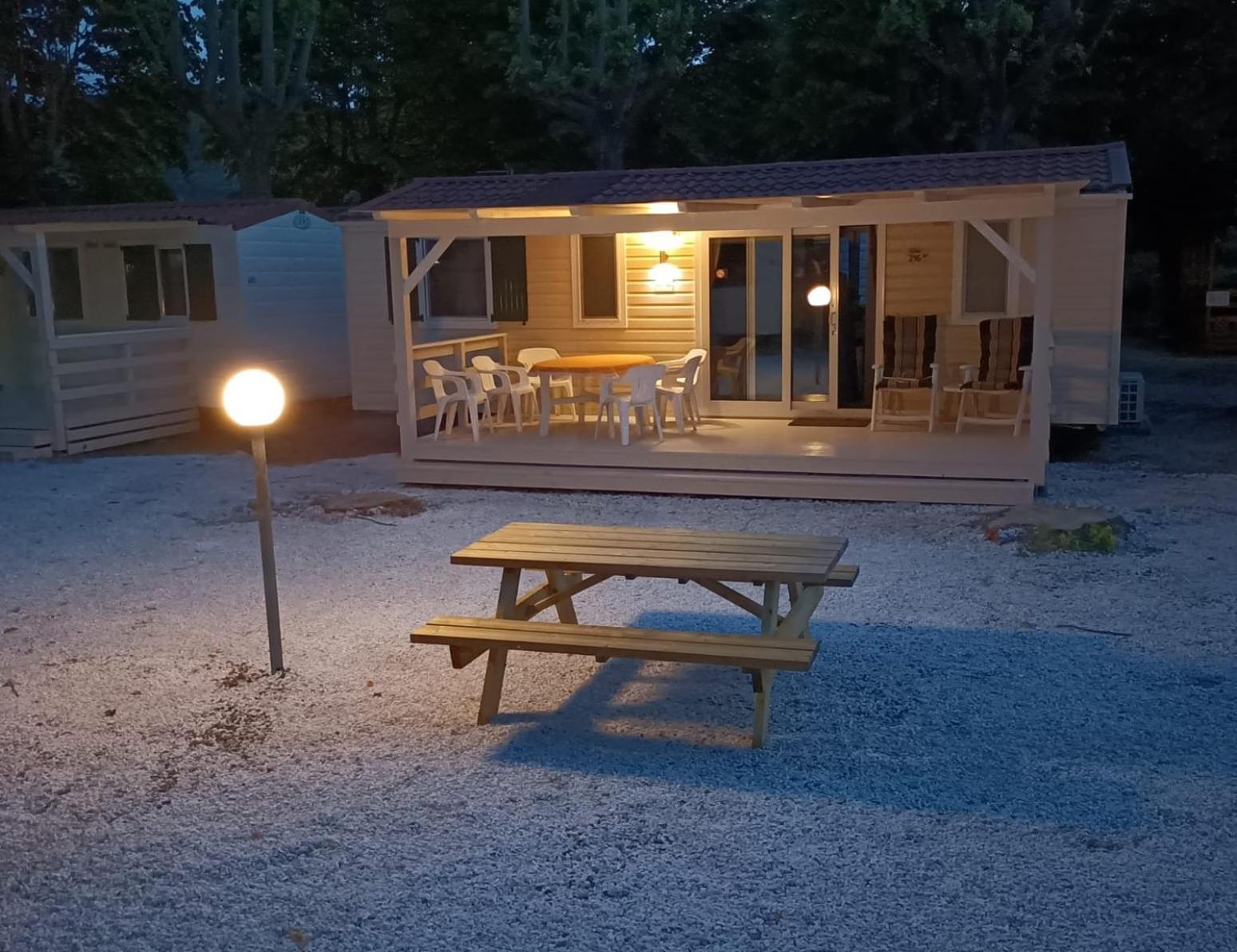 Chalet Camping River Italie Met 2 Slaapkamers Ameglia Kültér fotó