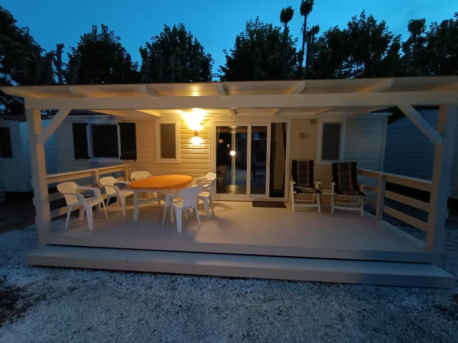 Chalet Camping River Italie Met 2 Slaapkamers Ameglia Kültér fotó