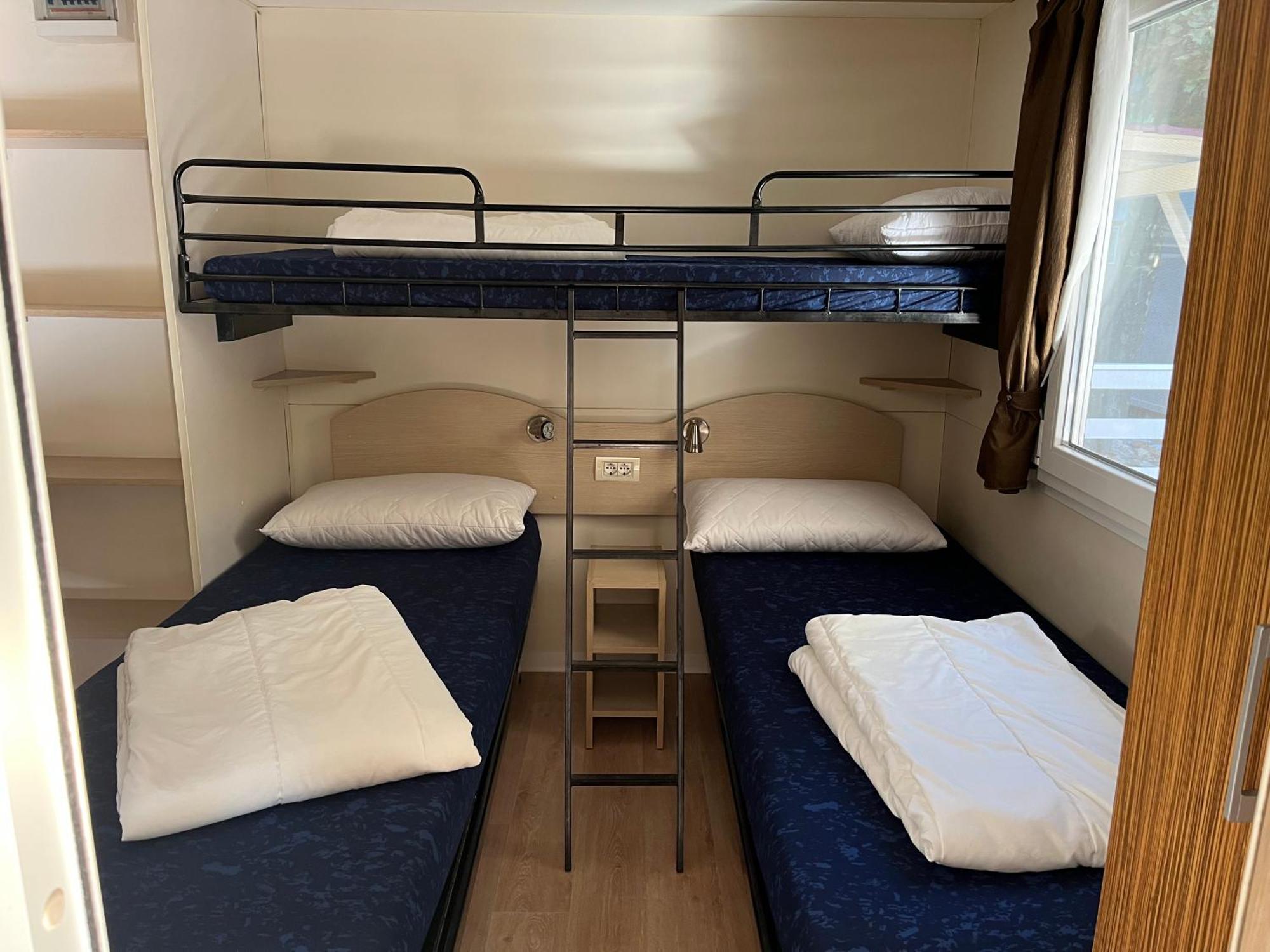 Chalet Camping River Italie Met 2 Slaapkamers Ameglia Kültér fotó