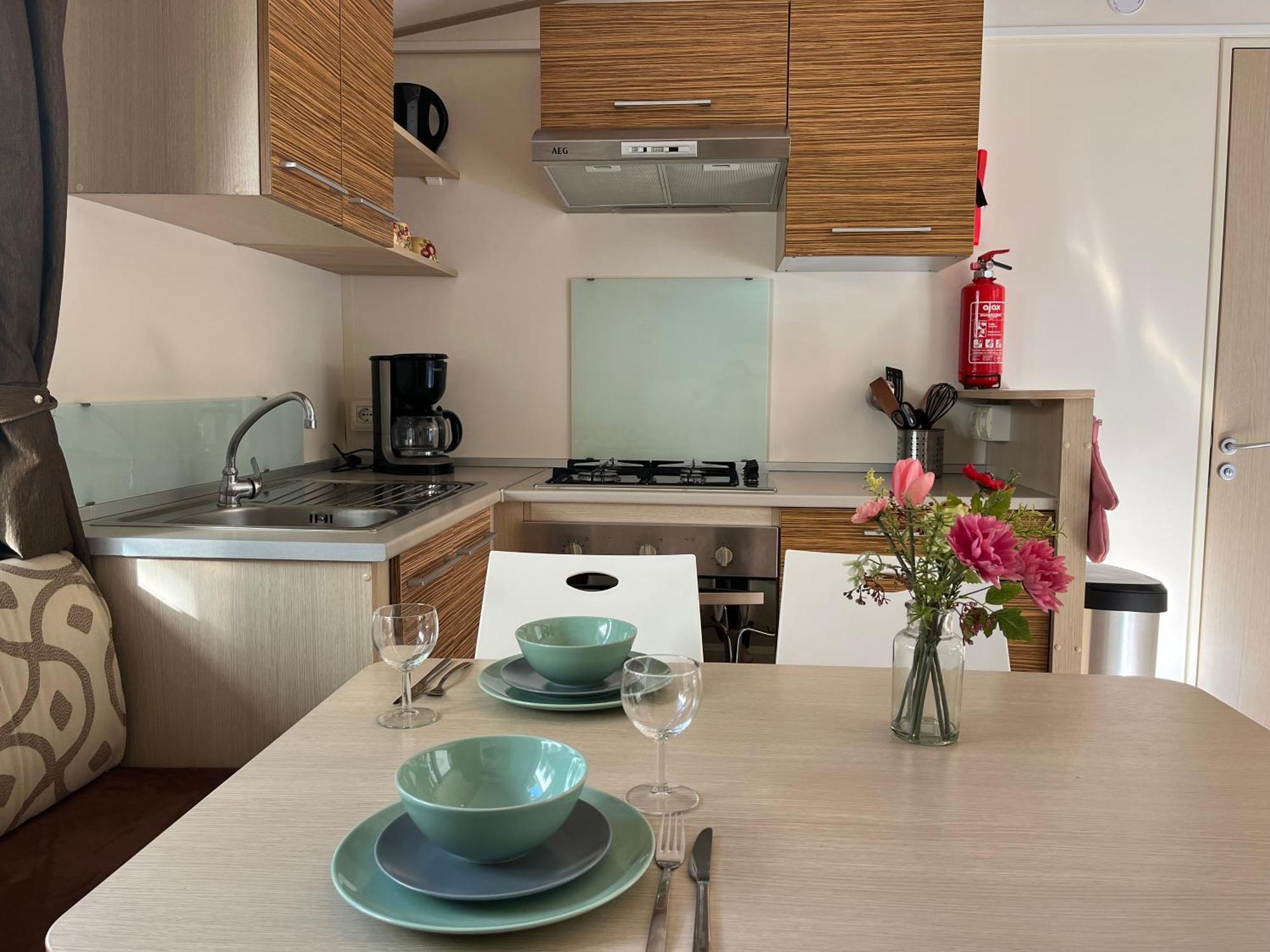 Chalet Camping River Italie Met 2 Slaapkamers Ameglia Kültér fotó